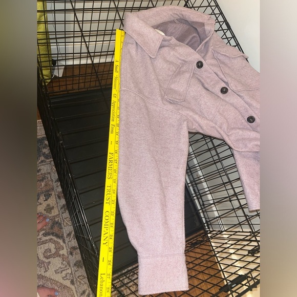 Women’s H&M Shirt Jacket in Jersey. Light Purple/ Lavender. Size Medium - Picture 7 of 8